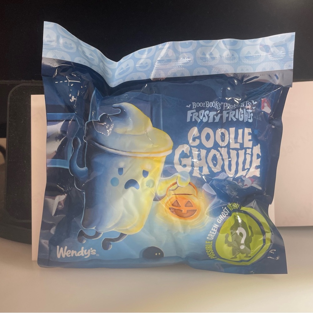 Wendy’s frosty frights  Coolie Ghoulie BLUE